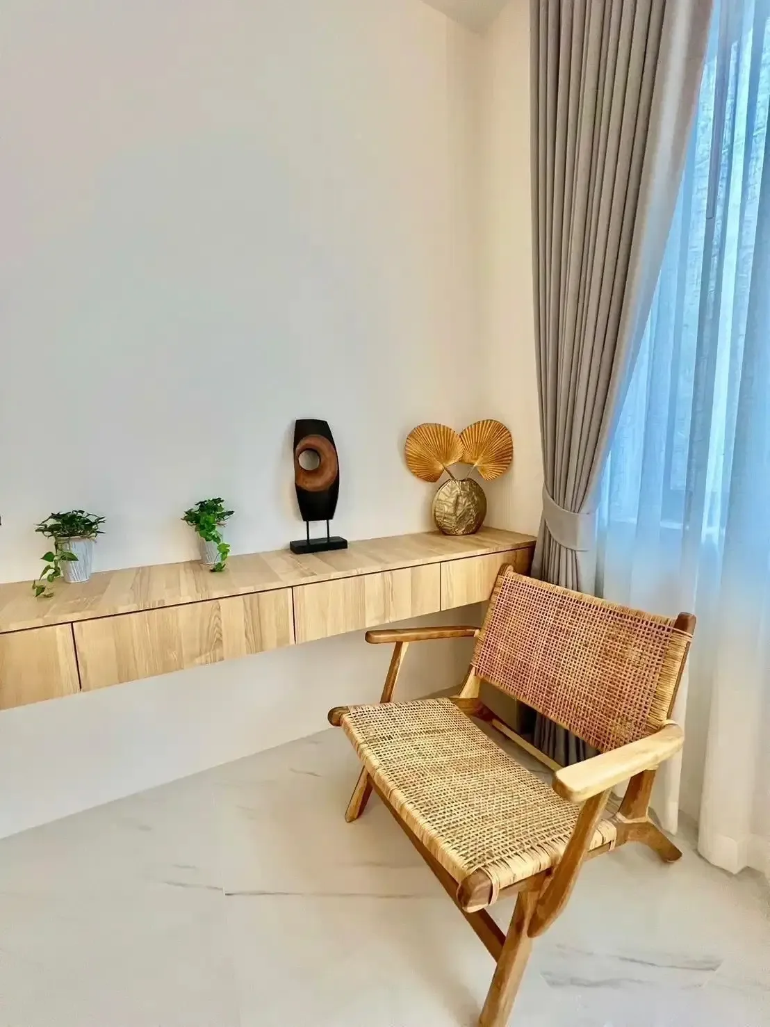 property12-modern-luxury-villa-in-maenam-img-12