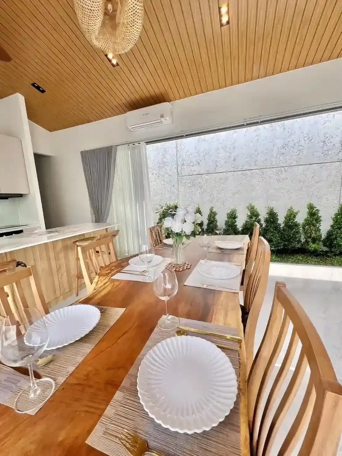 property12-modern-luxury-villa-in-maenam-img-18