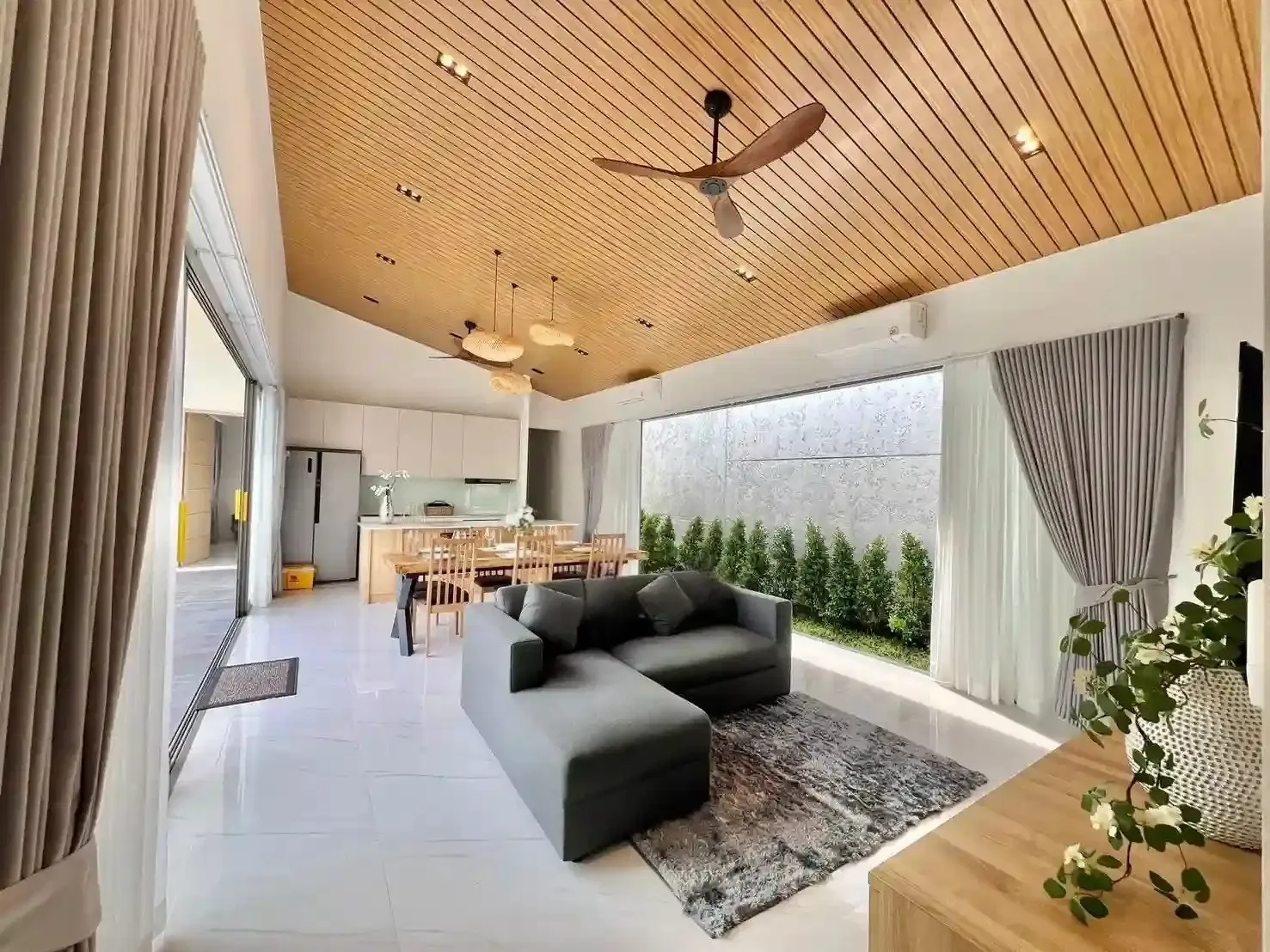 property12-modern-luxury-villa-in-maenam-img-22