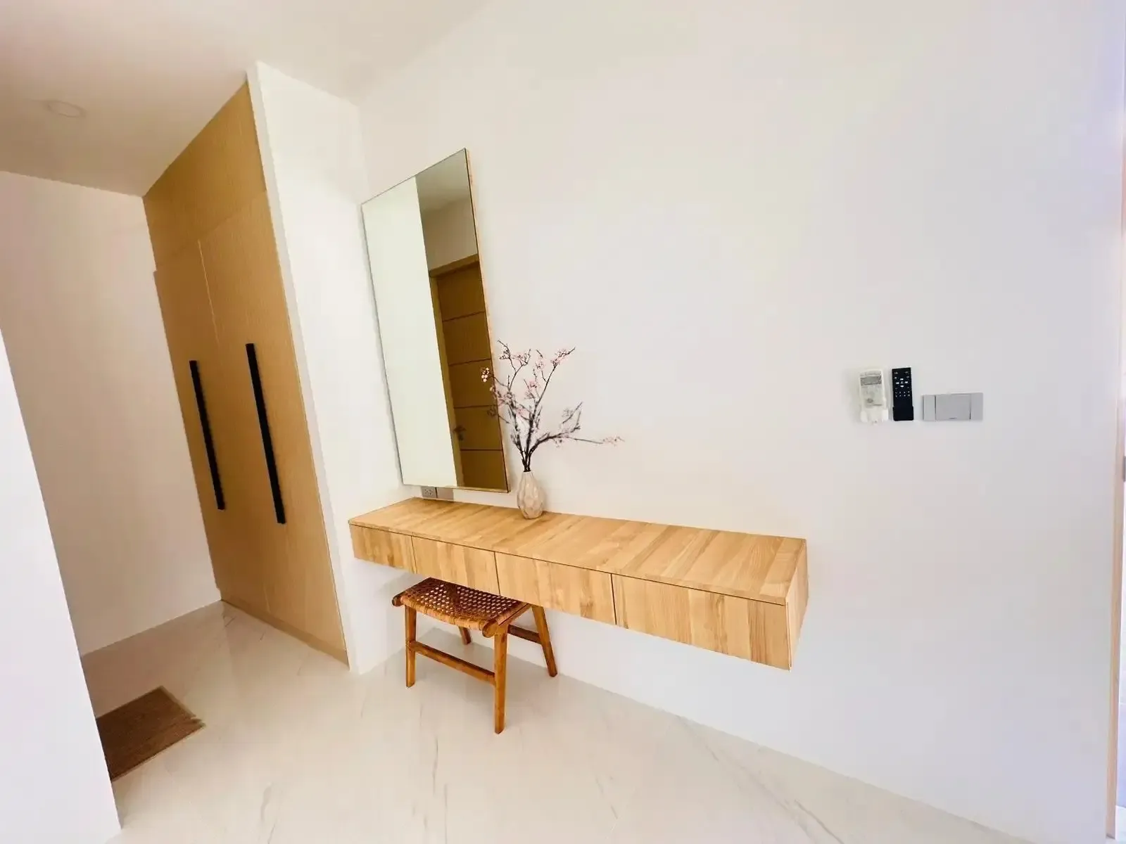 property12-modern-luxury-villa-in-maenam-img-24