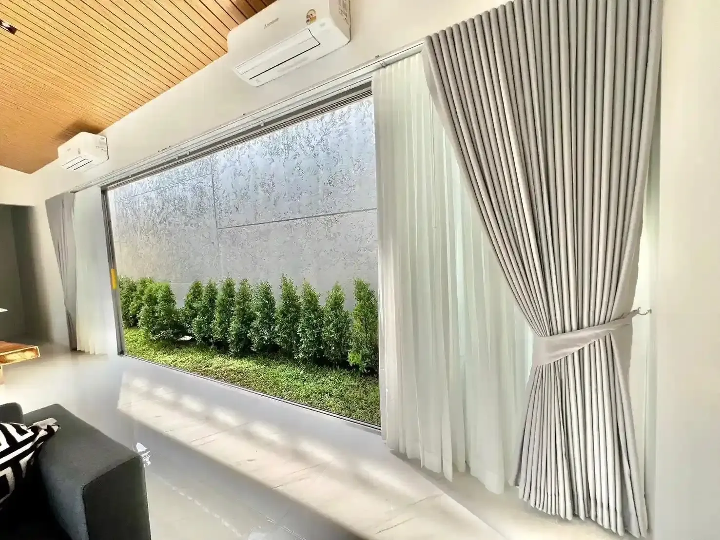 property12-modern-luxury-villa-in-maenam-img-8